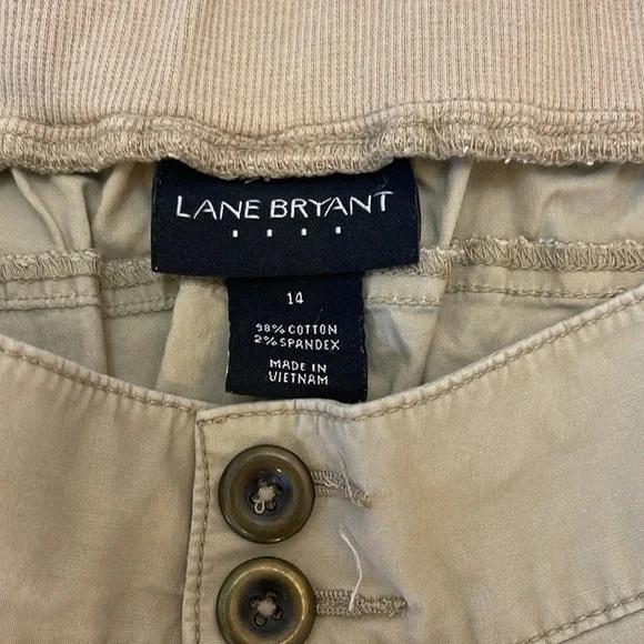 Lane Bryant Pull On Khaki Style Tan Shorts Elastic Waist. Size 14 Super Comfy - Picture 5 of 10